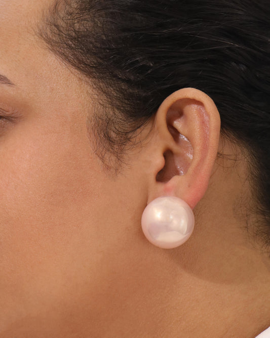 25mm_Peach_Pearl_Earring