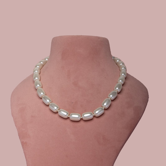 Barrel Pearl Necklace on Neck