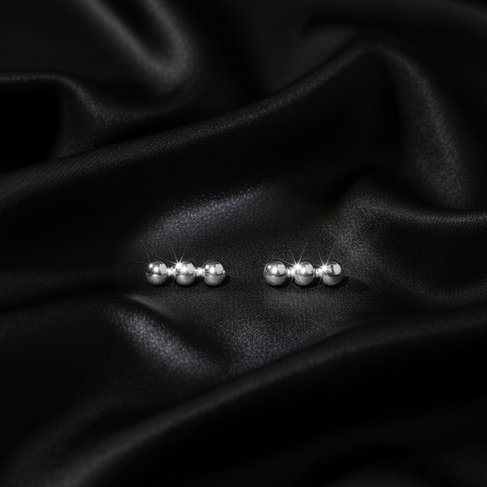The Ultimate Guide to Cleaning and Maintaining Silver Jewelry