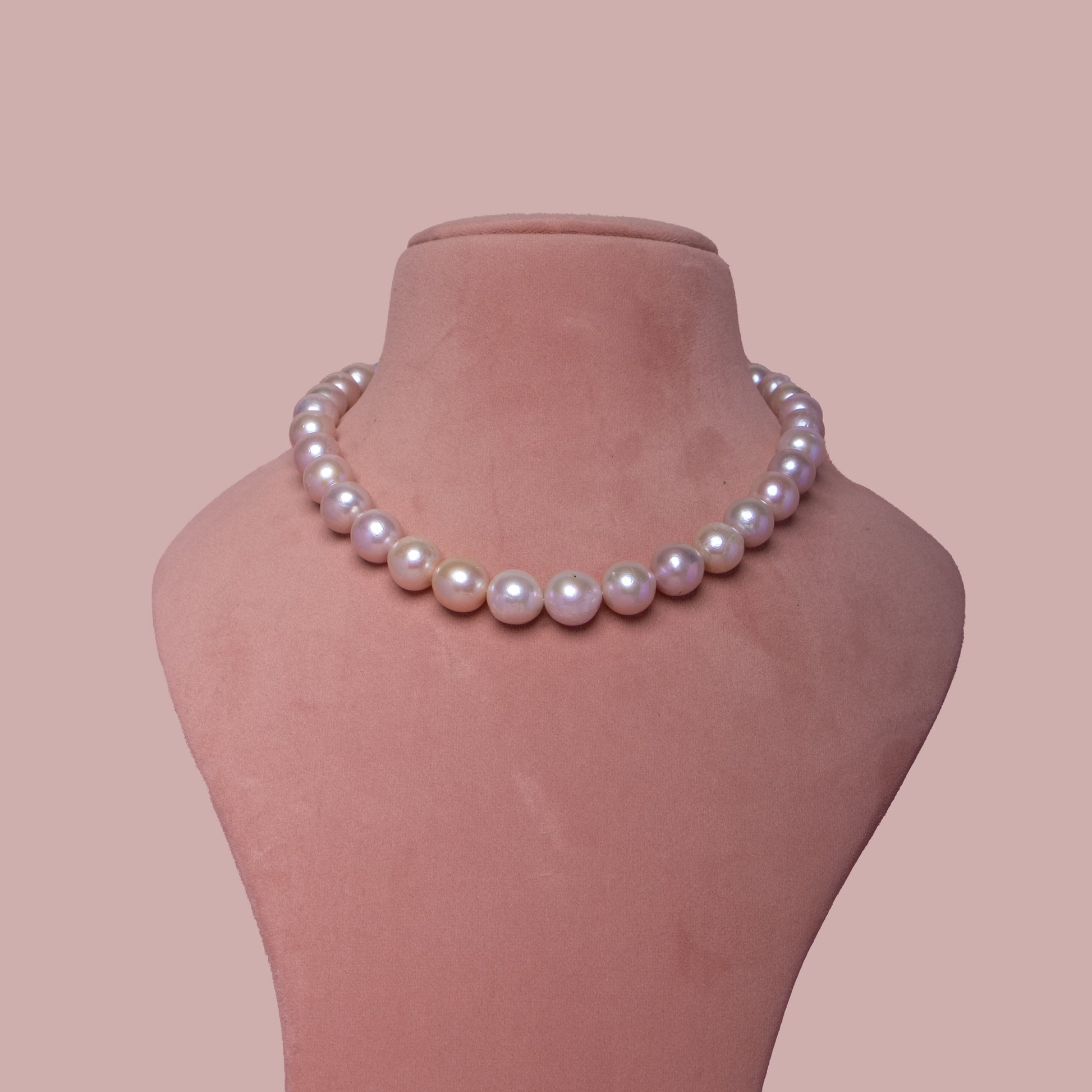 Light Pink Pearl Necklace